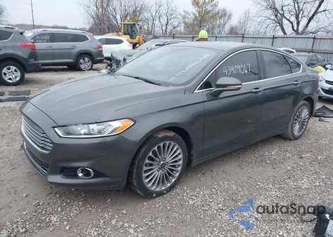 2016 Ford Fusion Titanium z USA, uszkodzony, nr VIN 3FA6P0K96GR334311